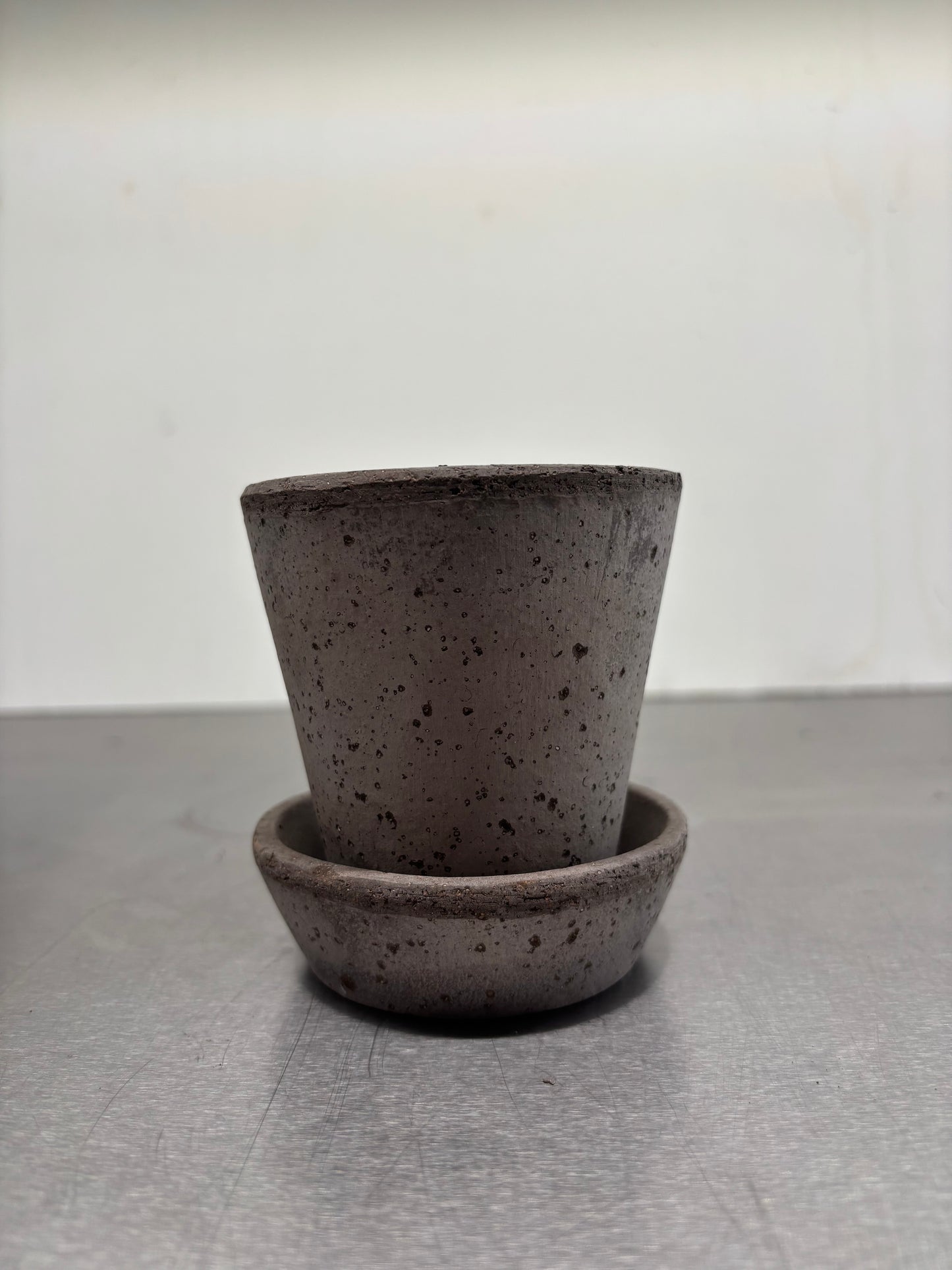 Bergs potts- Clay pot, 9.5x8cm