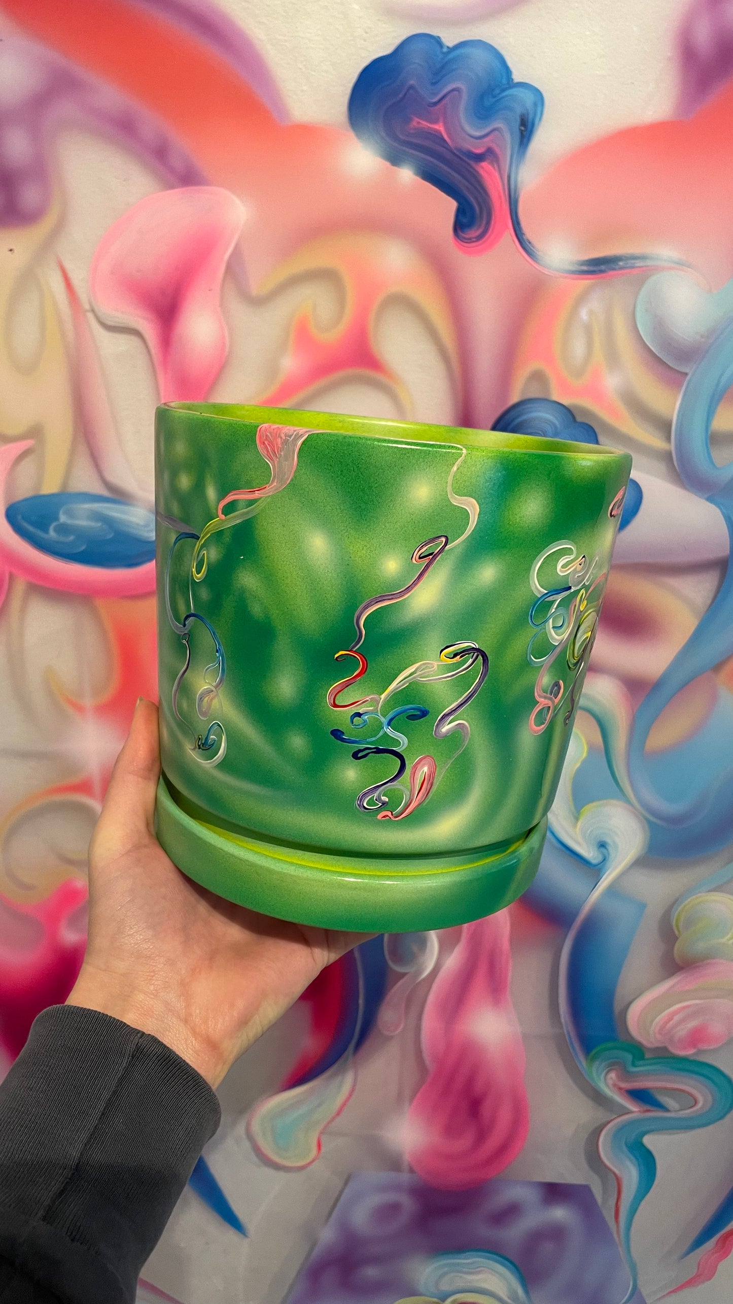 Handpainted Pot 16cm