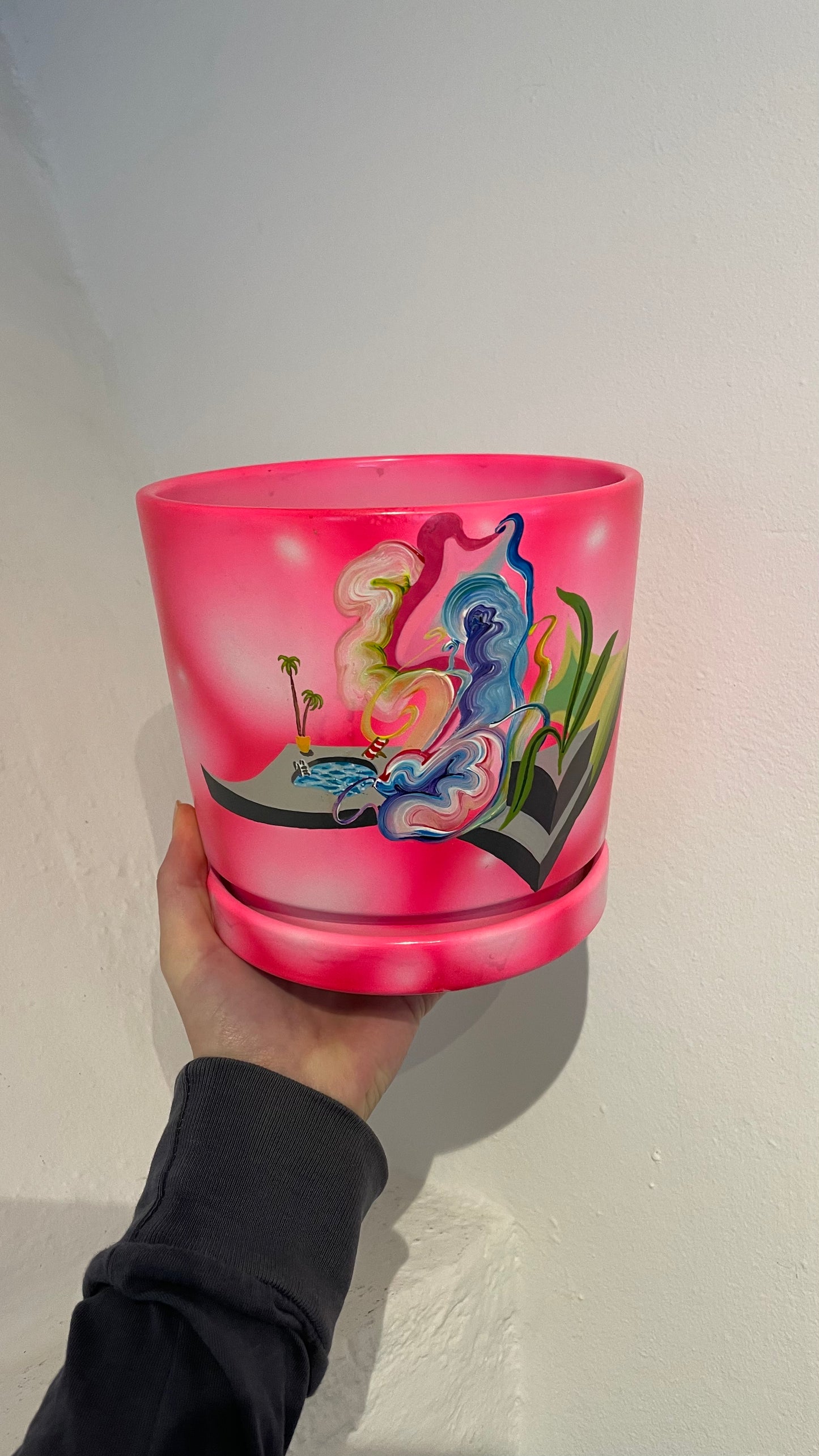 Handpainted Pot 16cm