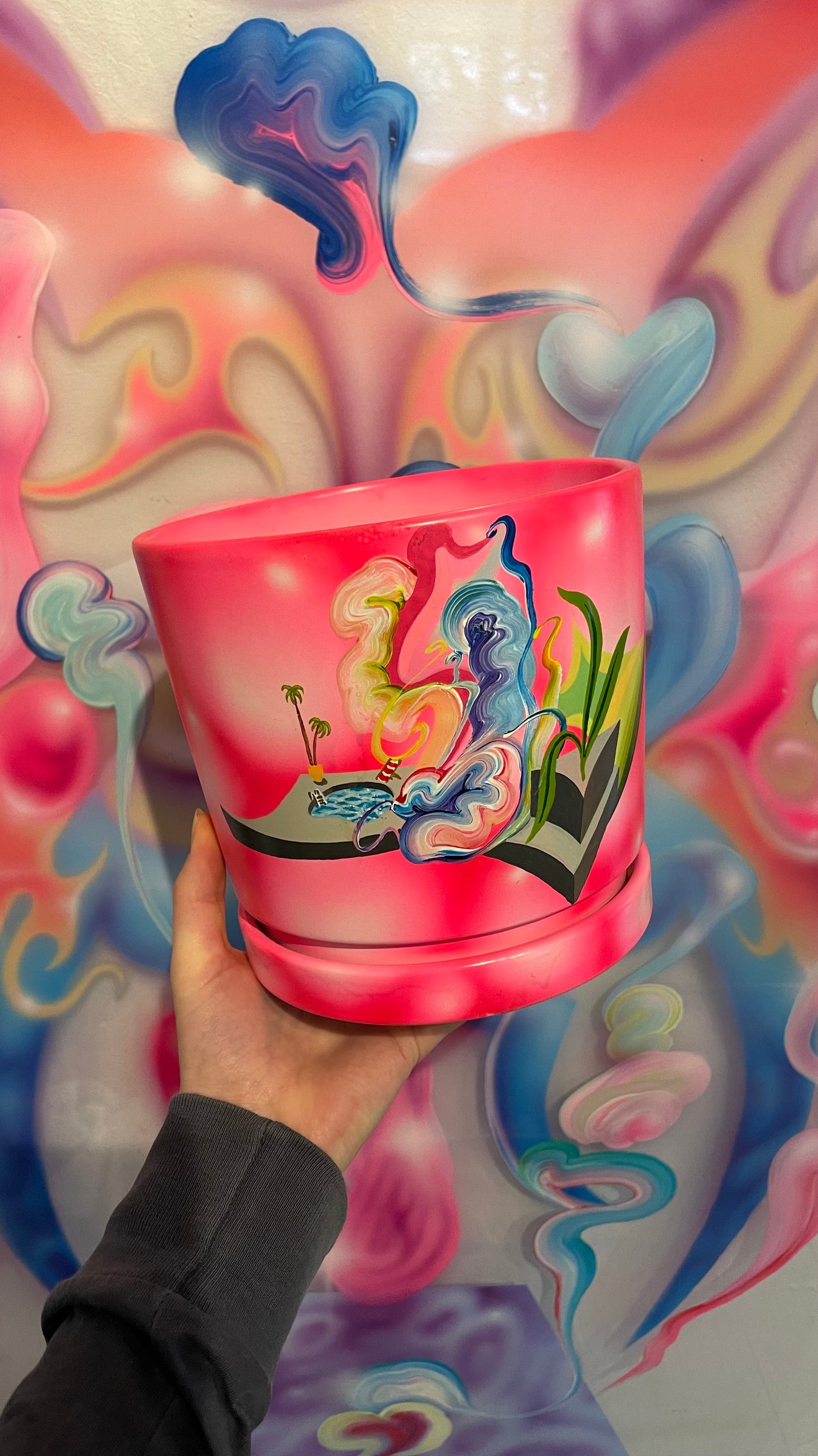 Handpainted Pot 16cm