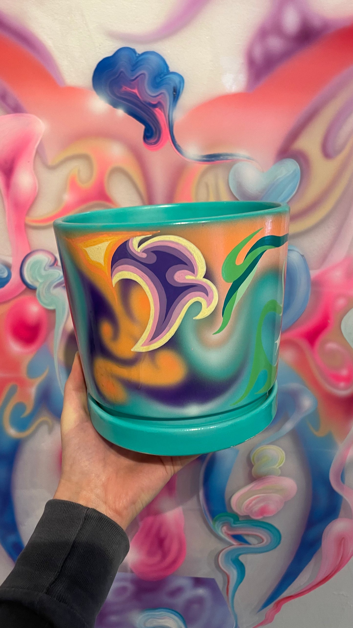 Handpainted Pot 16cm