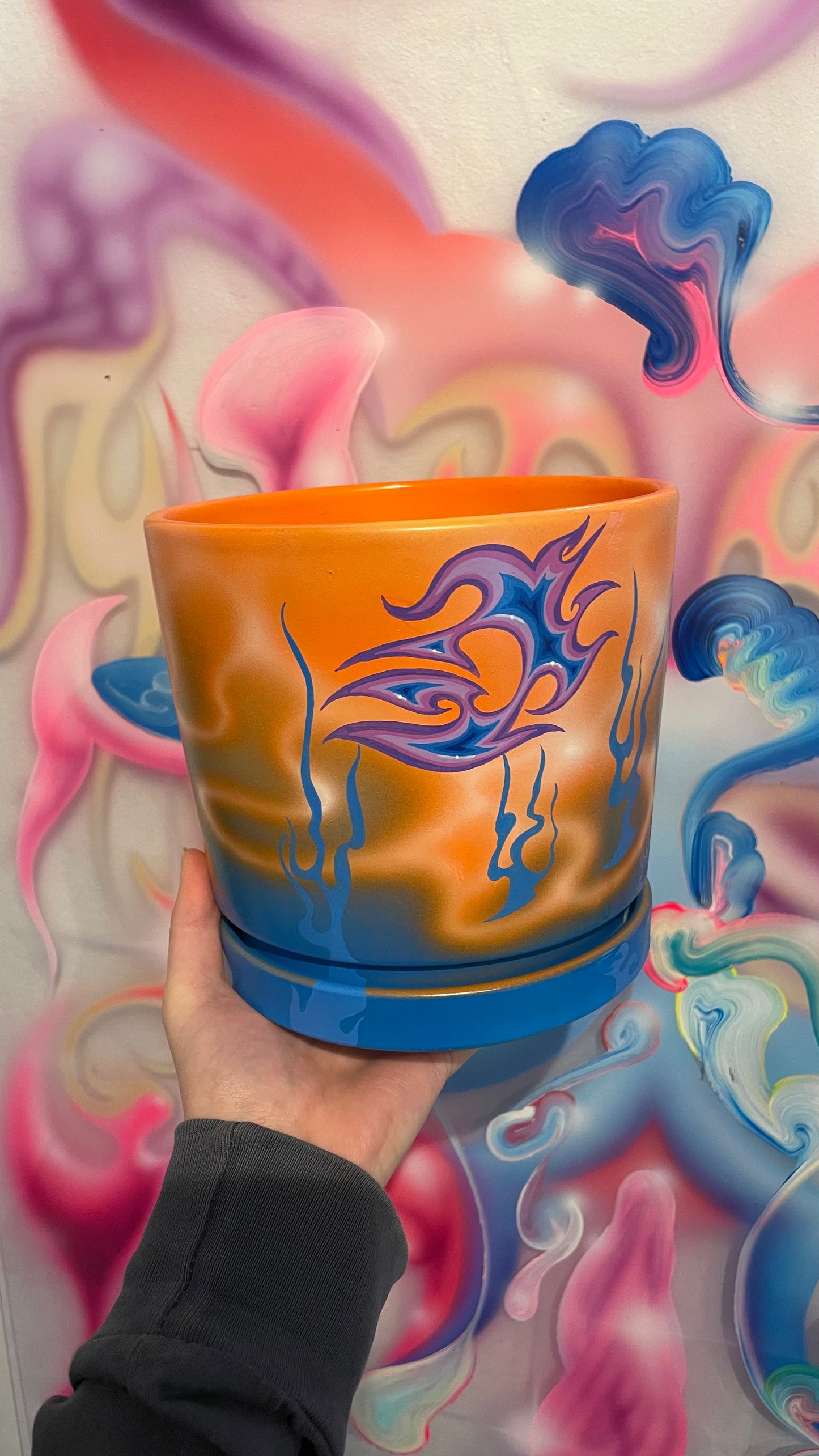 Handpainted Pot 16cm